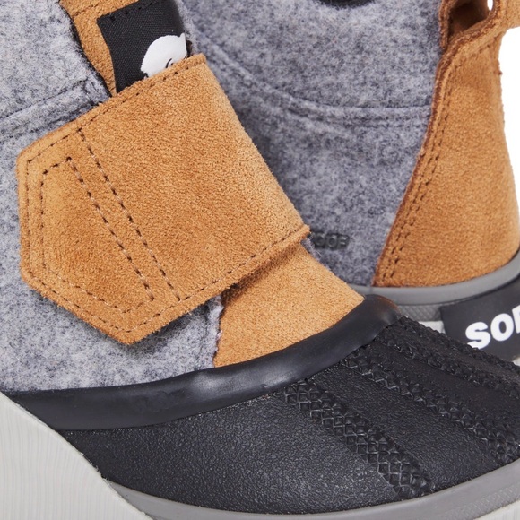 Sorel Women's Gray and Tan Boots - Picture 6 of 8